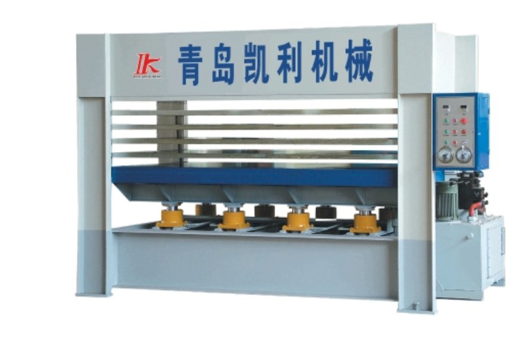 貼面熱壓機(jī)生產(chǎn)技術(shù)已經(jīng)成熟